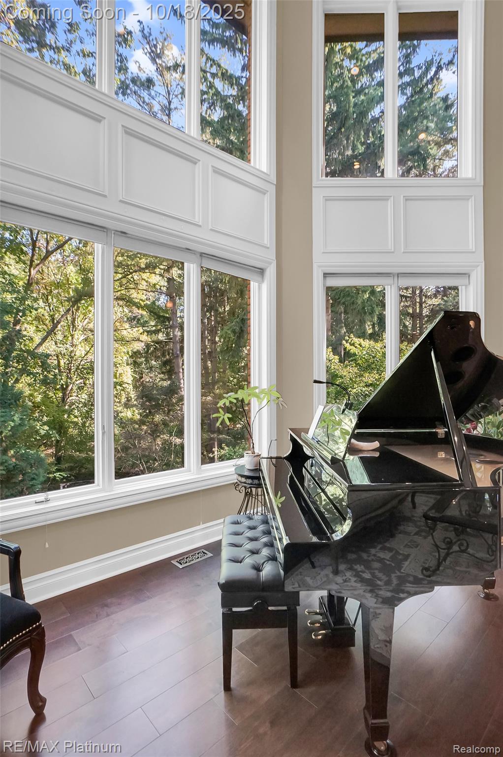 Brighton, Michigan, 48116, United States, 6 Bedrooms Bedrooms, ,7 BathroomsBathrooms,Residential,Active,1965994