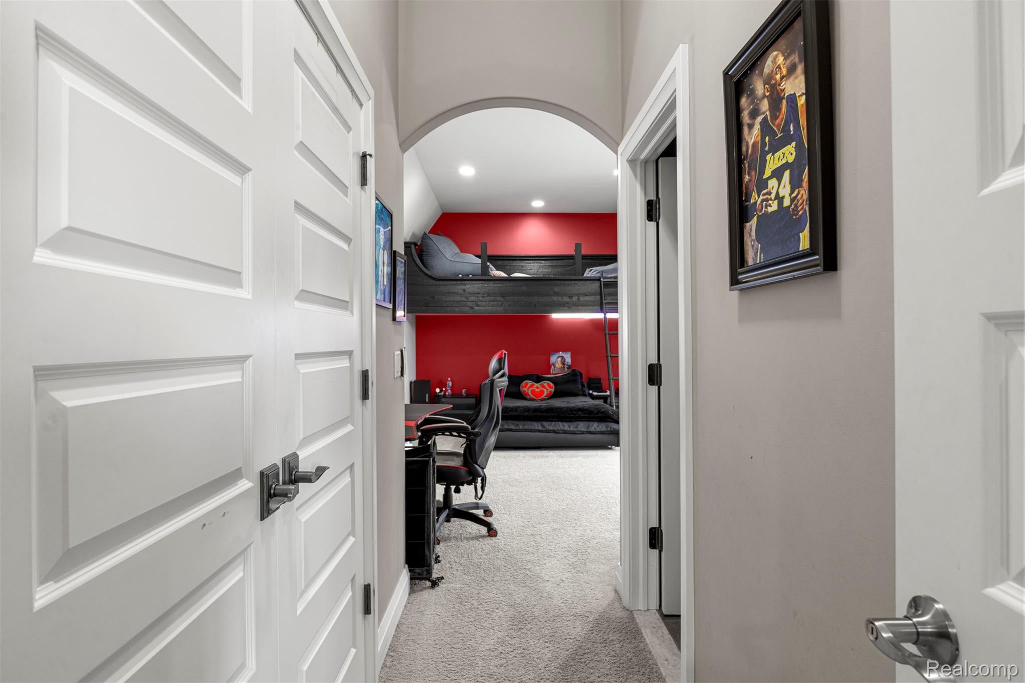 Northville, Michigan, 48168, United States, 5 Bedrooms Bedrooms, ,7 BathroomsBathrooms,Residential,Active,1960117