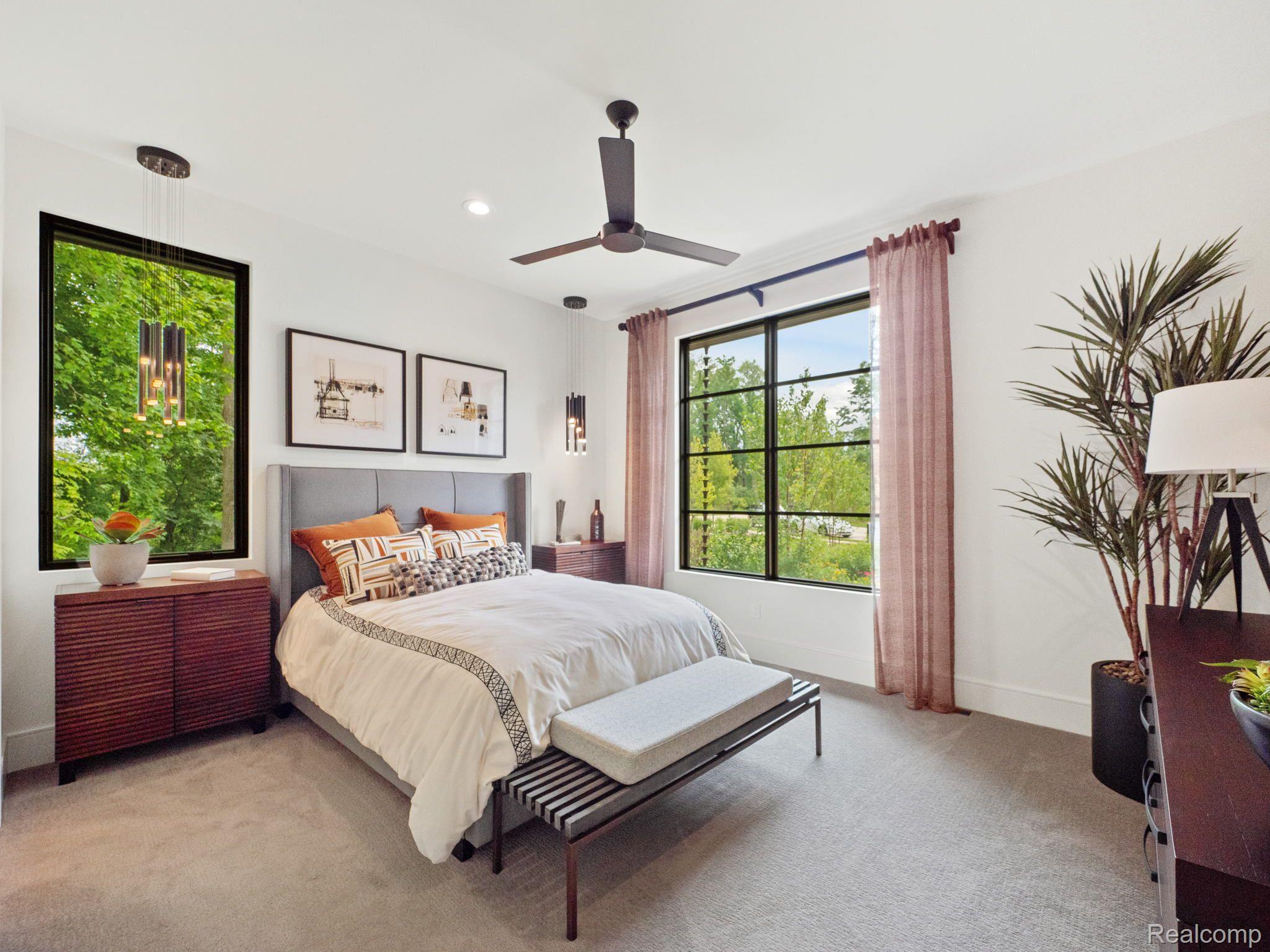 Orchardlake, Michigan, 48323, United States, ,4 BathroomsBathrooms,Residential,Pending,1850633