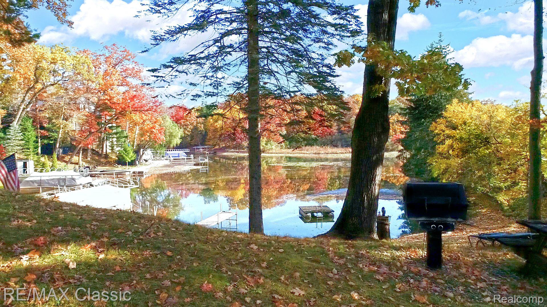 Lakeorion, Michigan, 48362, United States, 2 Bedrooms Bedrooms, ,2 BathroomsBathrooms,Residential,Active,1894599