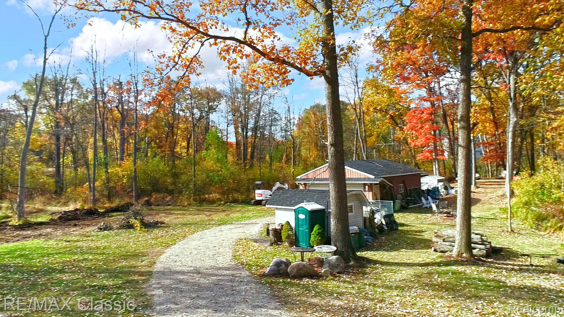 Lakeorion, Michigan, 48362, United States, 2 Bedrooms Bedrooms, ,2 BathroomsBathrooms,Residential,Active,1894599