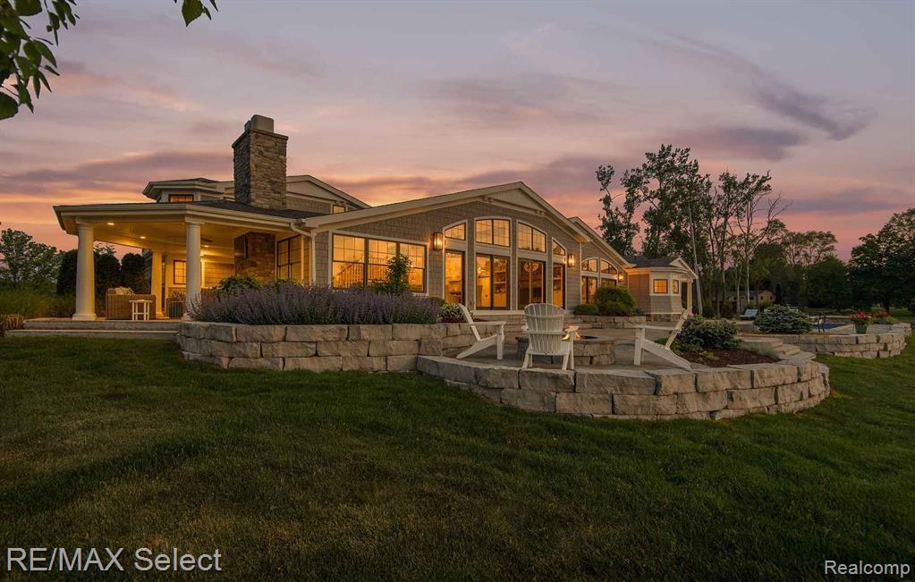 Fenton, Michigan, 48430, United States, 4 Bedrooms Bedrooms, ,4 BathroomsBathrooms,Residential,Active,2015817