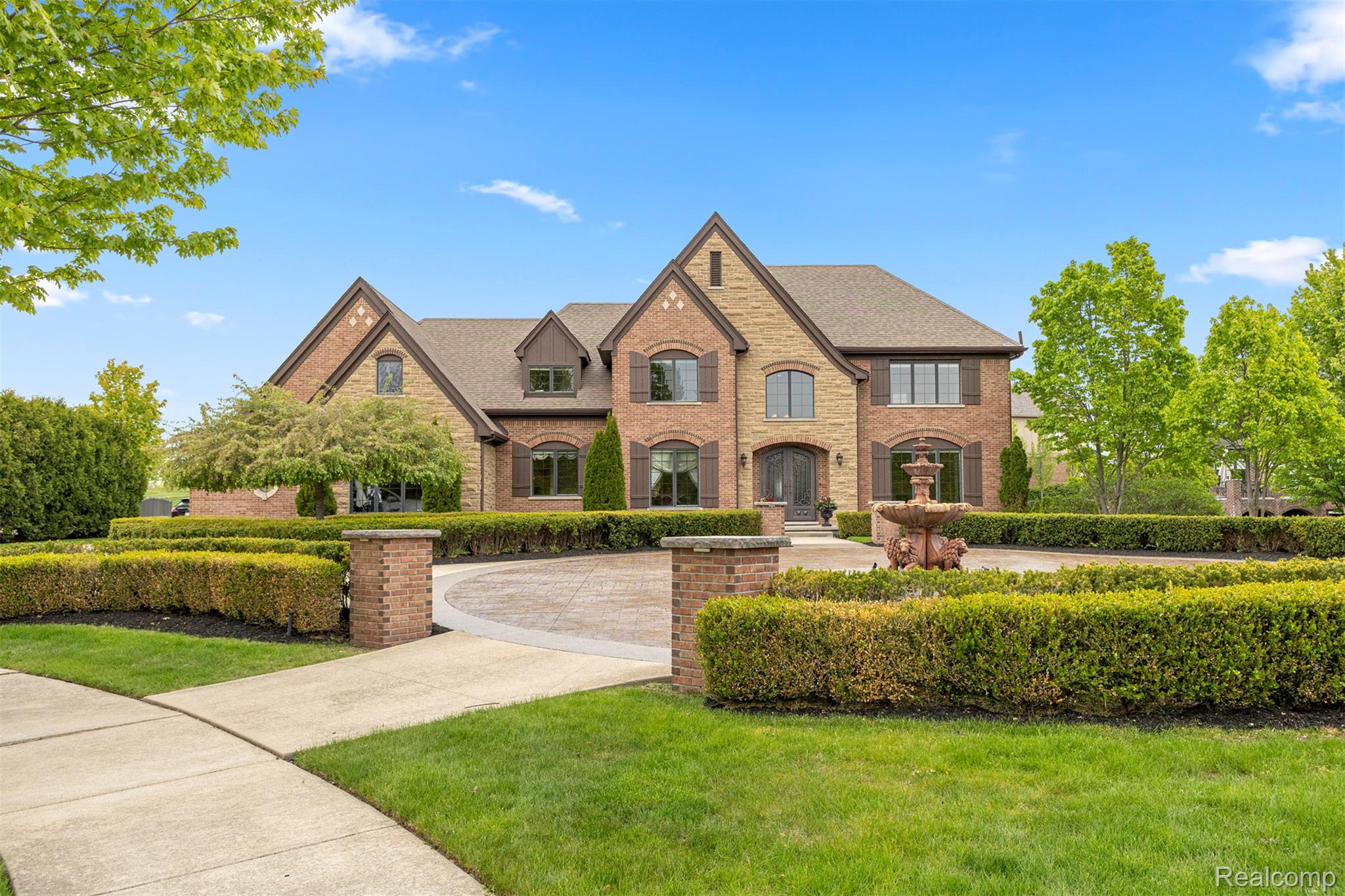 Northville, Michigan, 48167, United States, 4 Bedrooms Bedrooms, ,4 BathroomsBathrooms,Residential,Active,2052116