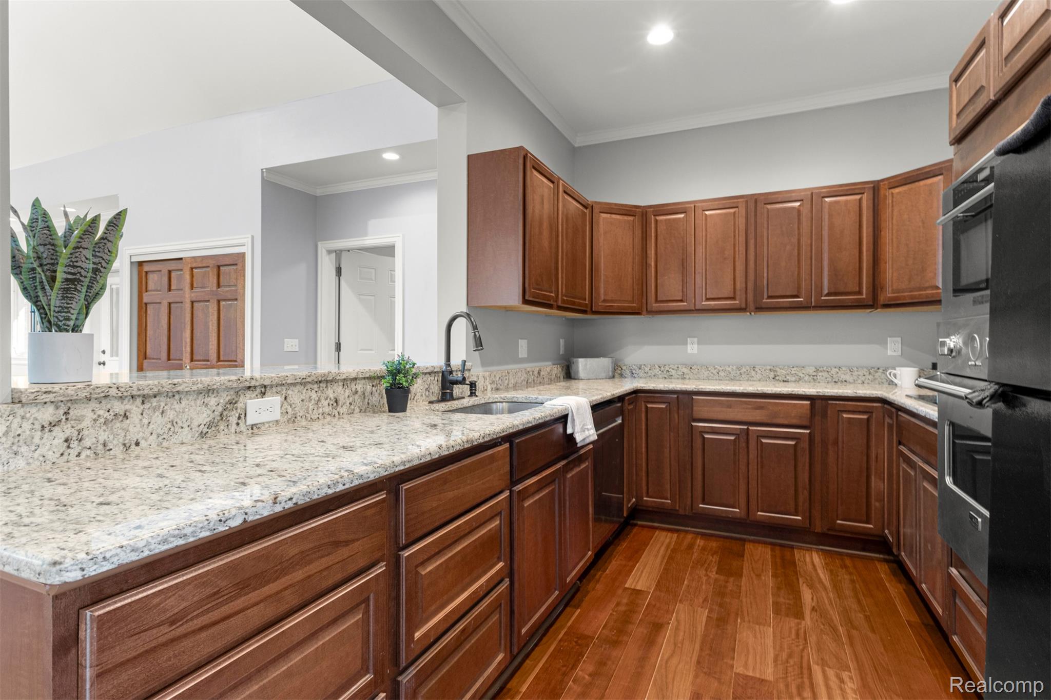 Northville, Michigan, 48167, United States, 5 Bedrooms Bedrooms, ,6 BathroomsBathrooms,Residential,Active,1905093