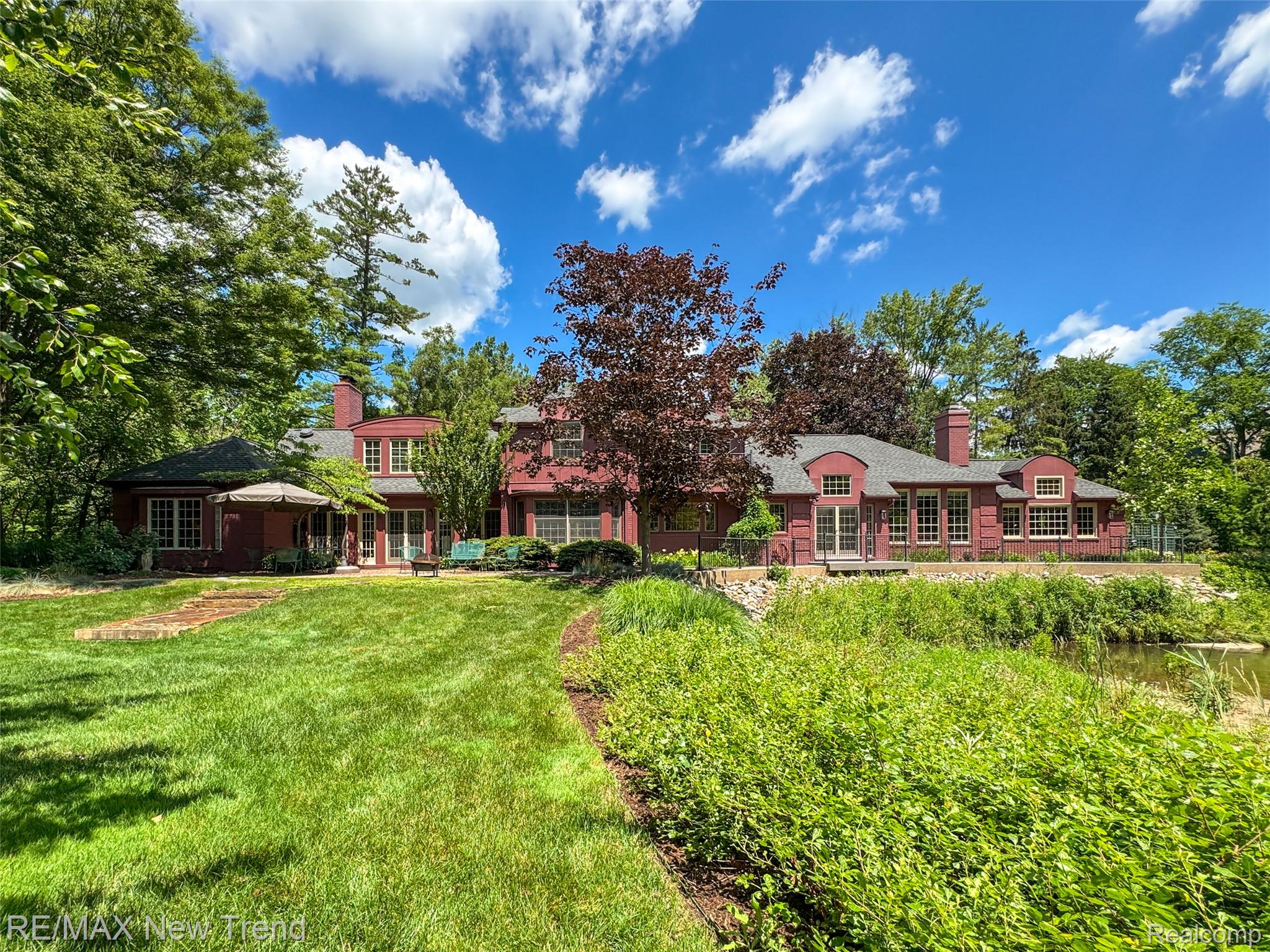 Franklin, Michigan, 48025, United States, 4 Bedrooms Bedrooms, ,4 BathroomsBathrooms,Residential,Active,1926907