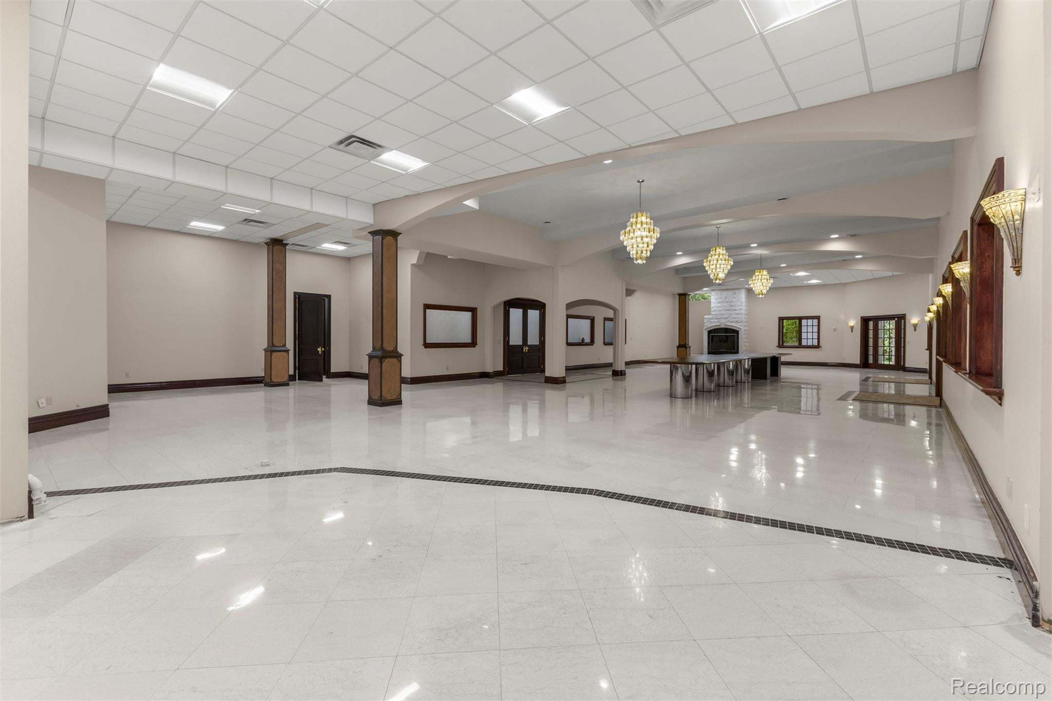 Northville, Michigan, 48168, United States, 9 Bedrooms Bedrooms, ,14 BathroomsBathrooms,Residential,Active,1904136