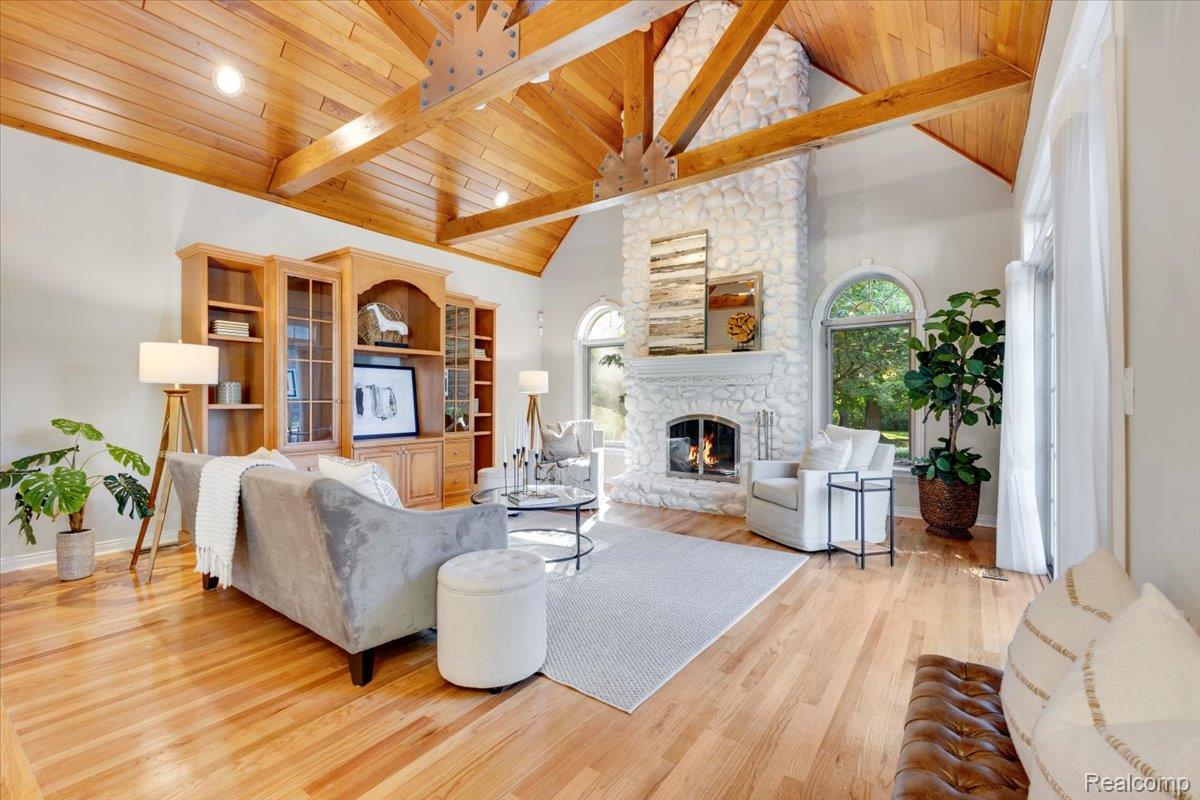 Rochester, Michigan, 48306, United States, 5 Bedrooms Bedrooms, ,6 BathroomsBathrooms,Residential,Active,2009426