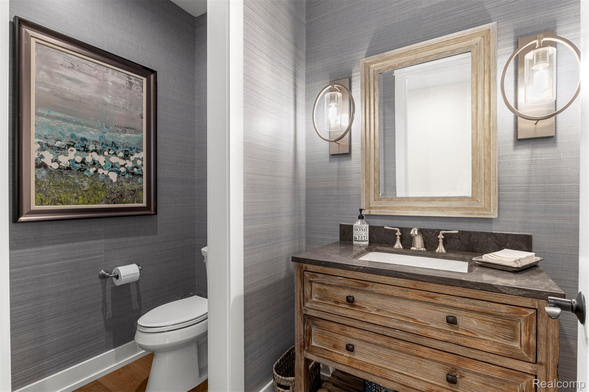 Northville, Michigan, 48168, United States, 5 Bedrooms Bedrooms, ,6 BathroomsBathrooms,Residential,Active,1913964