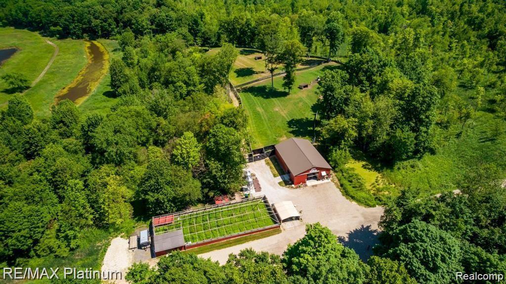 Howell, Michigan, 48843, United States, 5 Bedrooms Bedrooms, ,6 BathroomsBathrooms,Residential,Active,1714075