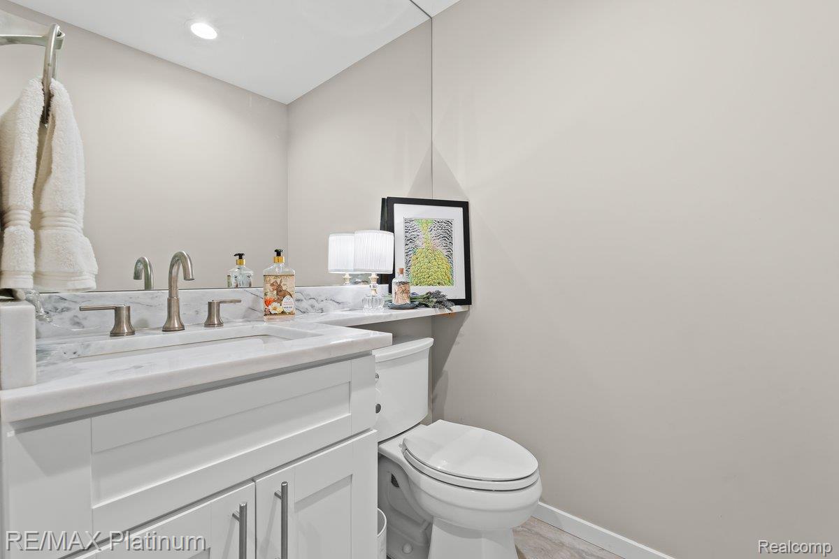 Howell, Michigan, 48843, United States, 4 Bedrooms Bedrooms, ,6 BathroomsBathrooms,Residential,Active,1973360