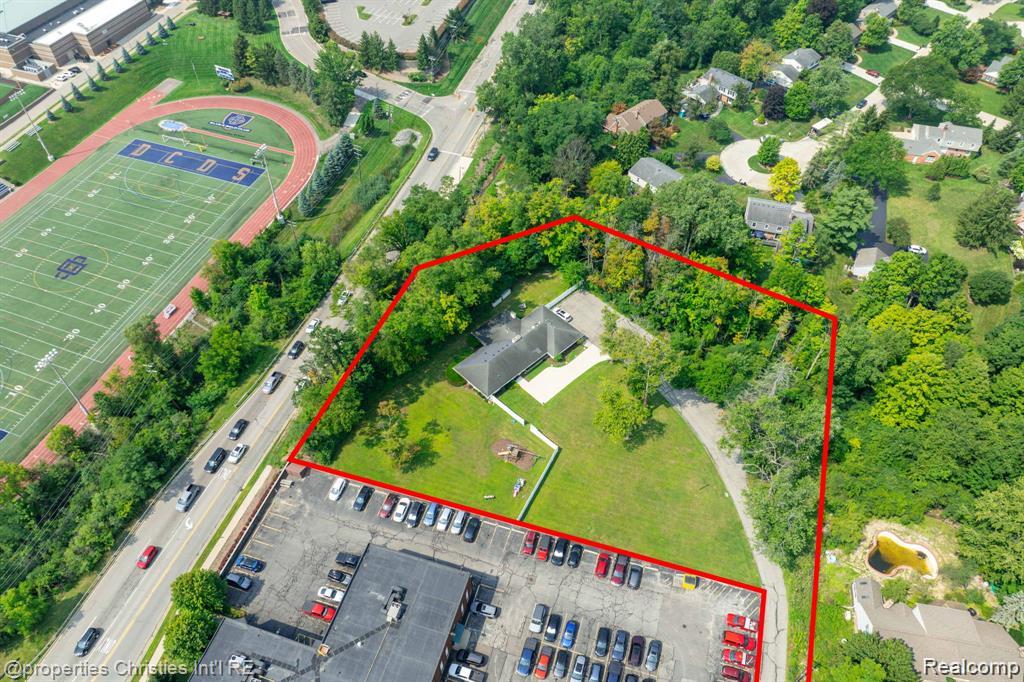 Beverlyhills, Michigan, 48025, United States, 3 Bedrooms Bedrooms, ,3 BathroomsBathrooms,Residential,Active,1997591