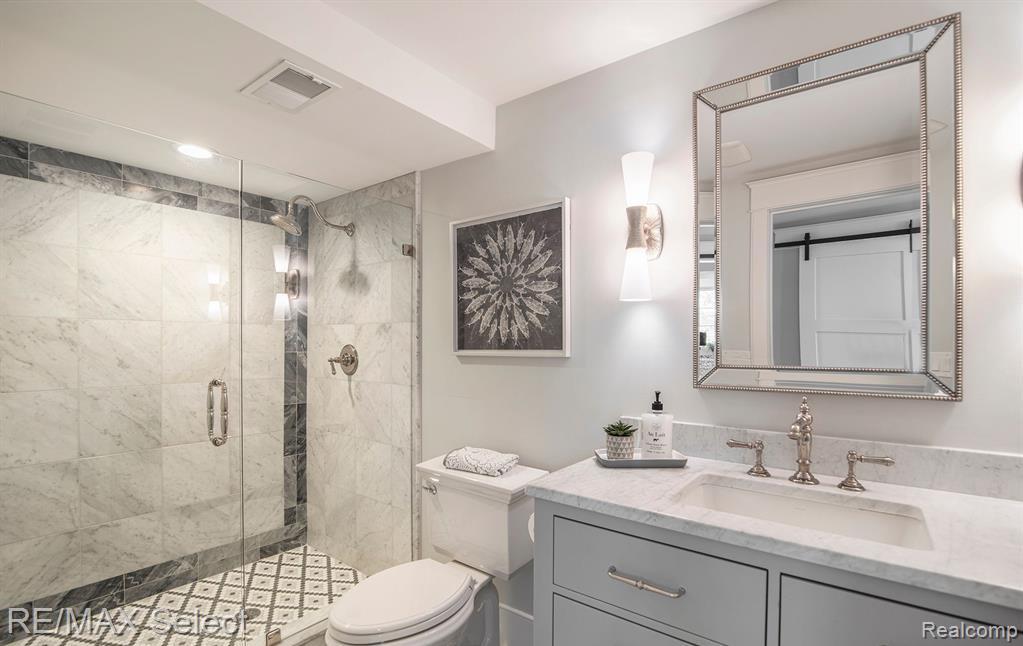 Fenton, Michigan, 48430, United States, 4 Bedrooms Bedrooms, ,4 BathroomsBathrooms,Residential,Active,2015817