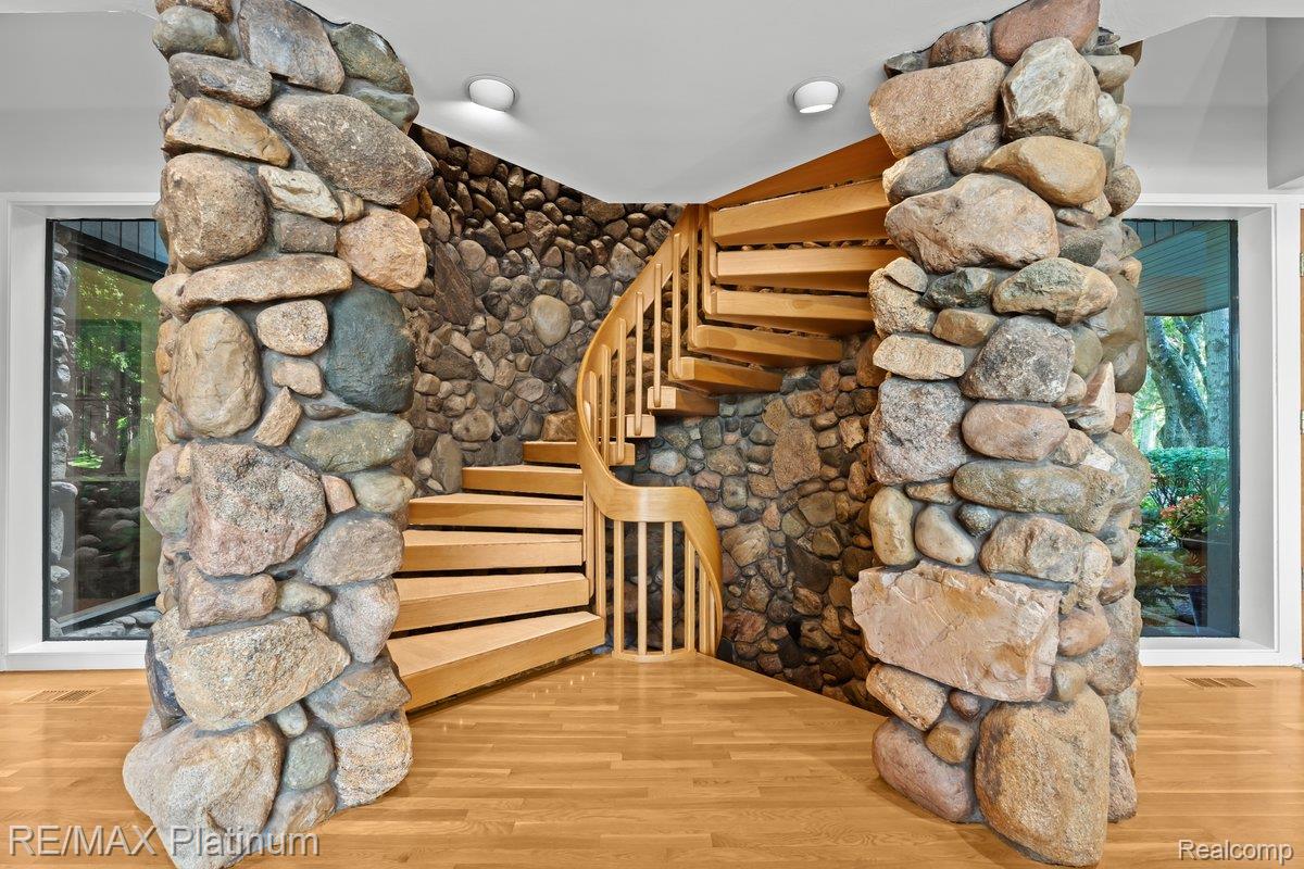 Howell, Michigan, 48843, United States, 4 Bedrooms Bedrooms, ,6 BathroomsBathrooms,Residential,Active,1973360