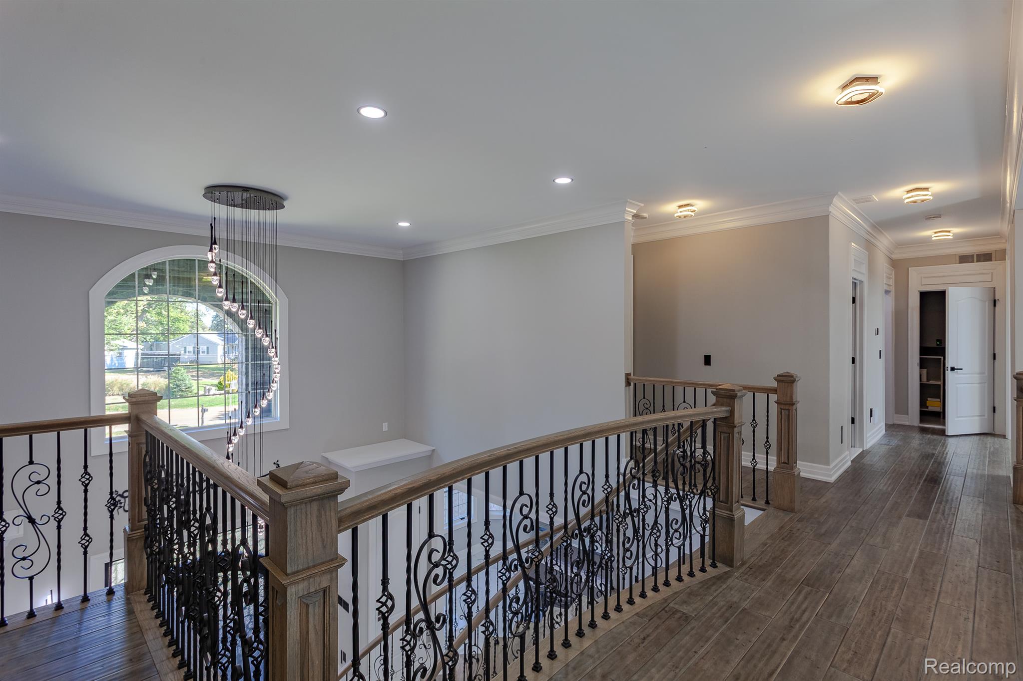 Rochesterhills, Michigan, 48307, United States, 4 Bedrooms Bedrooms, ,5 BathroomsBathrooms,Residential,Active,1962188