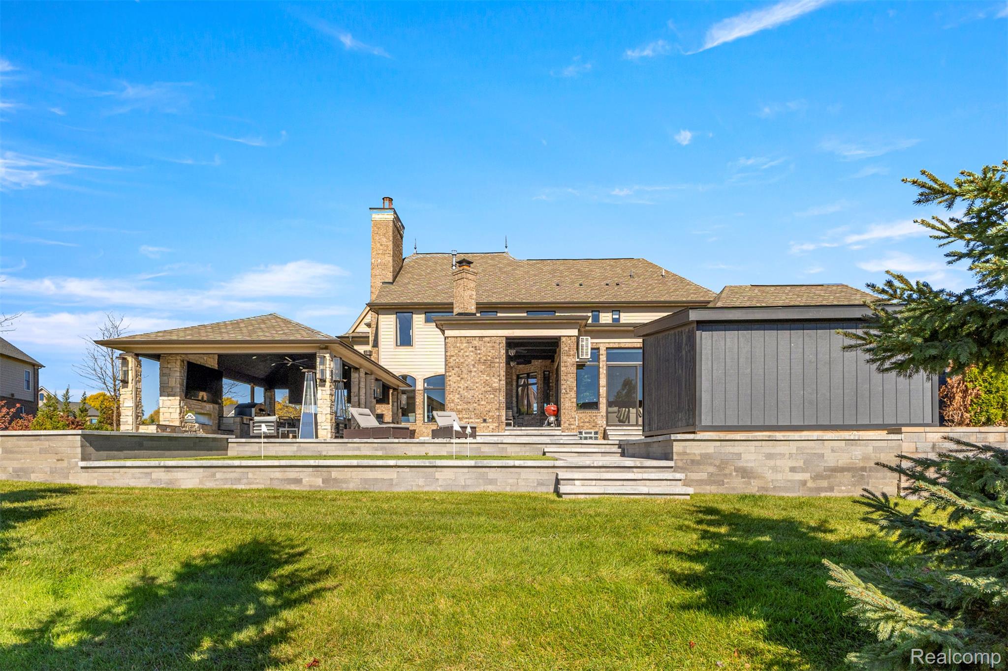 Northville, Michigan, 48168, United States, 5 Bedrooms Bedrooms, ,7 BathroomsBathrooms,Residential,Active,1960117