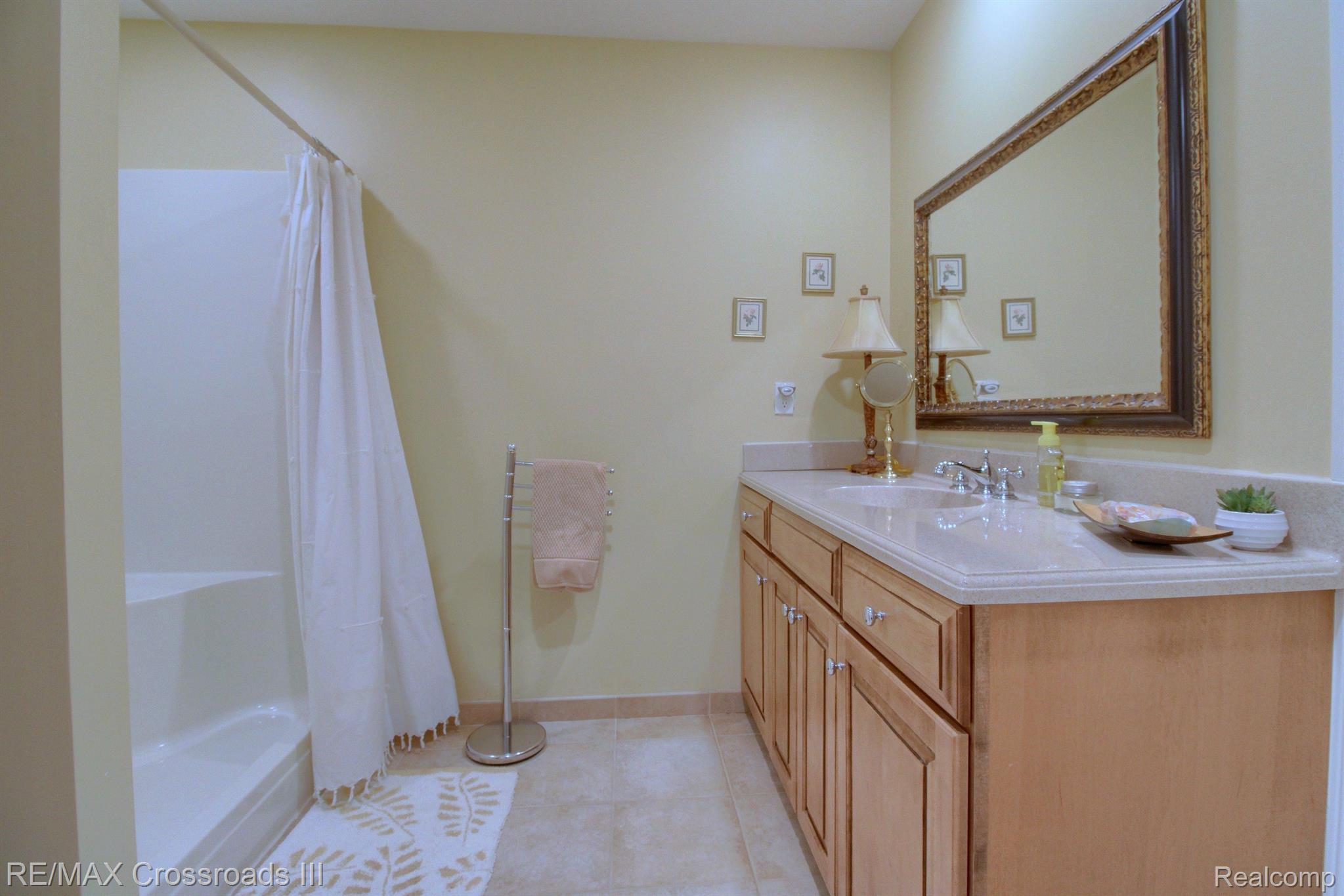 Ypsilanti, Michigan, 48198, United States, 4 Bedrooms Bedrooms, ,4 BathroomsBathrooms,Residential,Active,1900178