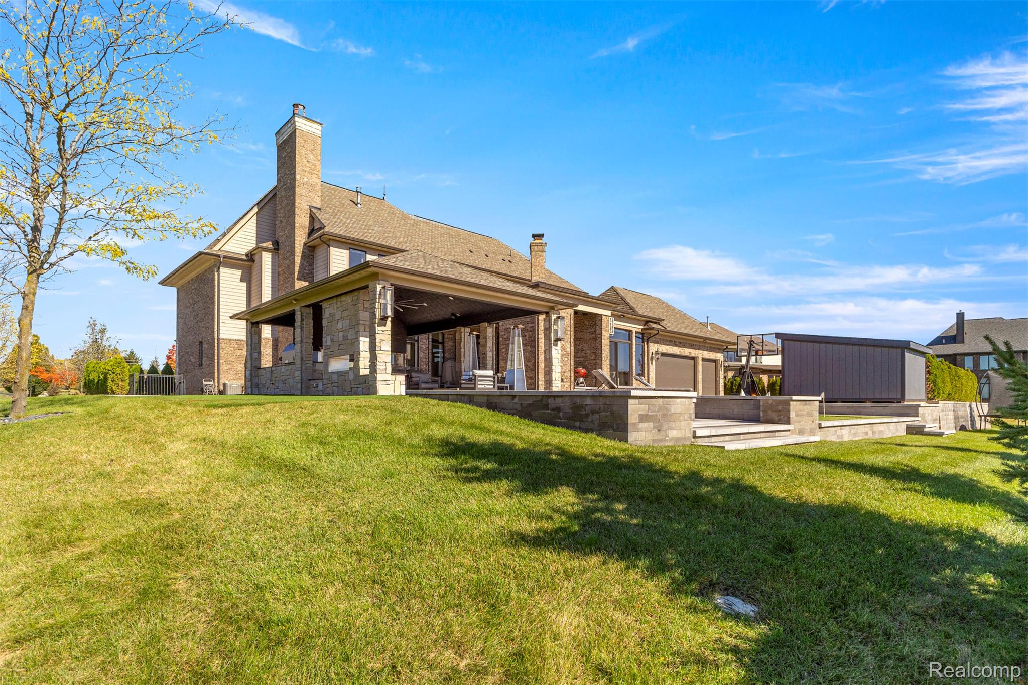 Northville, Michigan, 48168, United States, 5 Bedrooms Bedrooms, ,7 BathroomsBathrooms,Residential,Active,1960117