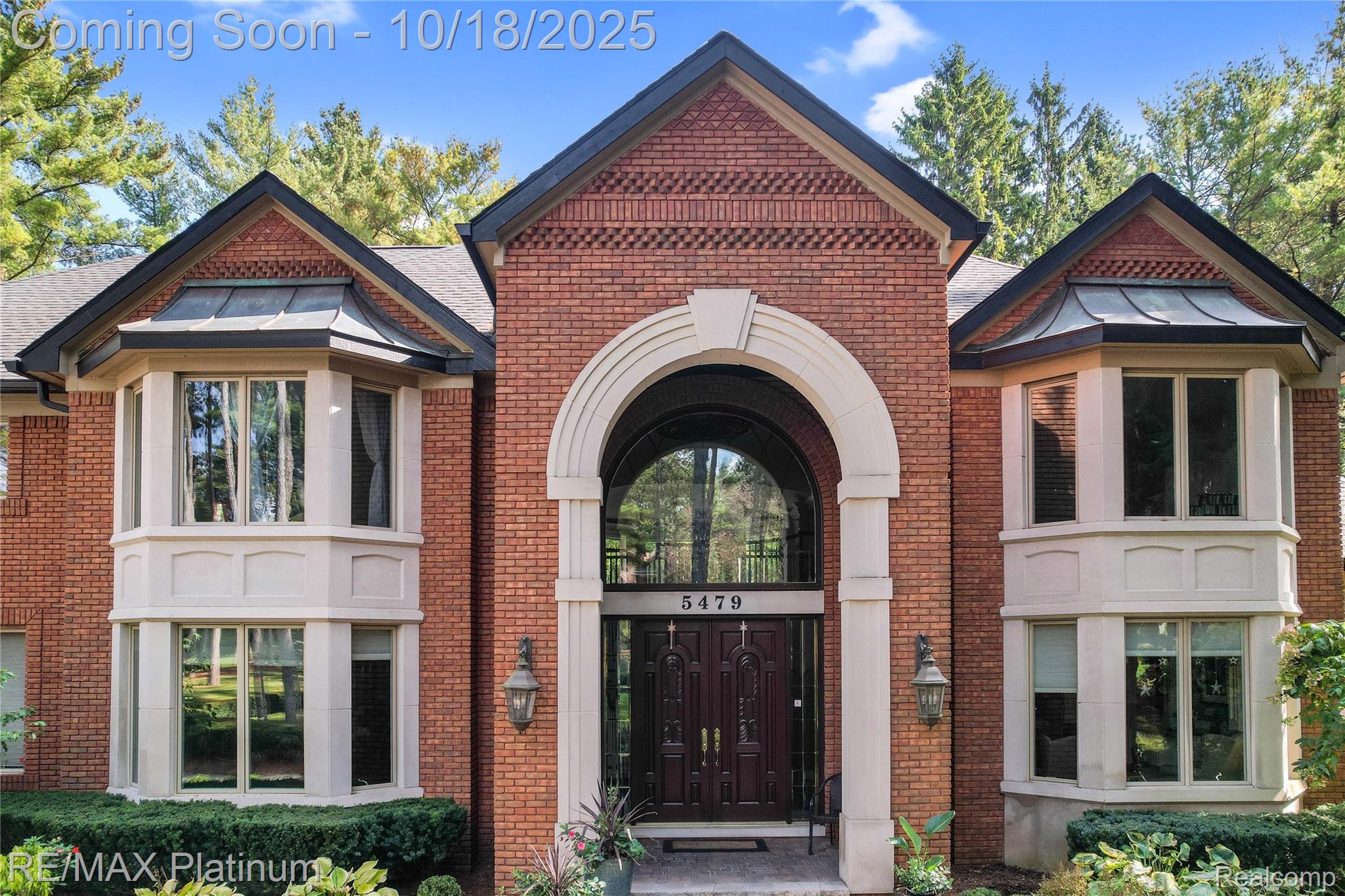 Brighton, Michigan, 48116, United States, 6 Bedrooms Bedrooms, ,7 BathroomsBathrooms,Residential,Active,1965994