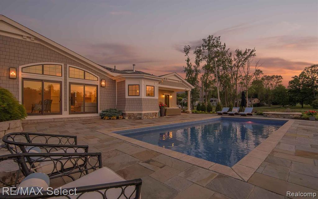 Fenton, Michigan, 48430, United States, 4 Bedrooms Bedrooms, ,4 BathroomsBathrooms,Residential,Active,2015817