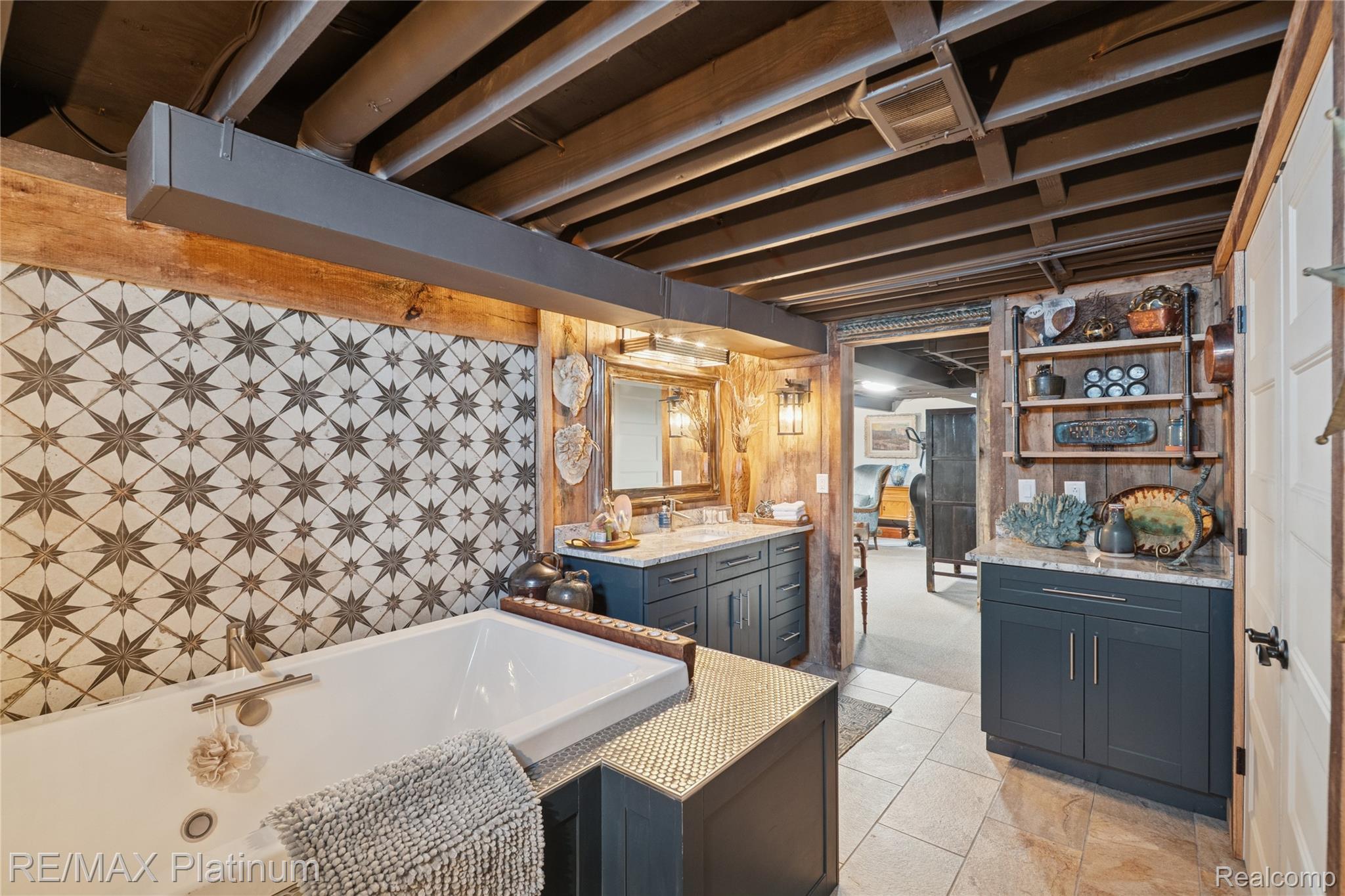 Brighton, Michigan, 48116, United States, 2 Bedrooms Bedrooms, ,2 BathroomsBathrooms,Residential,Active,2007644