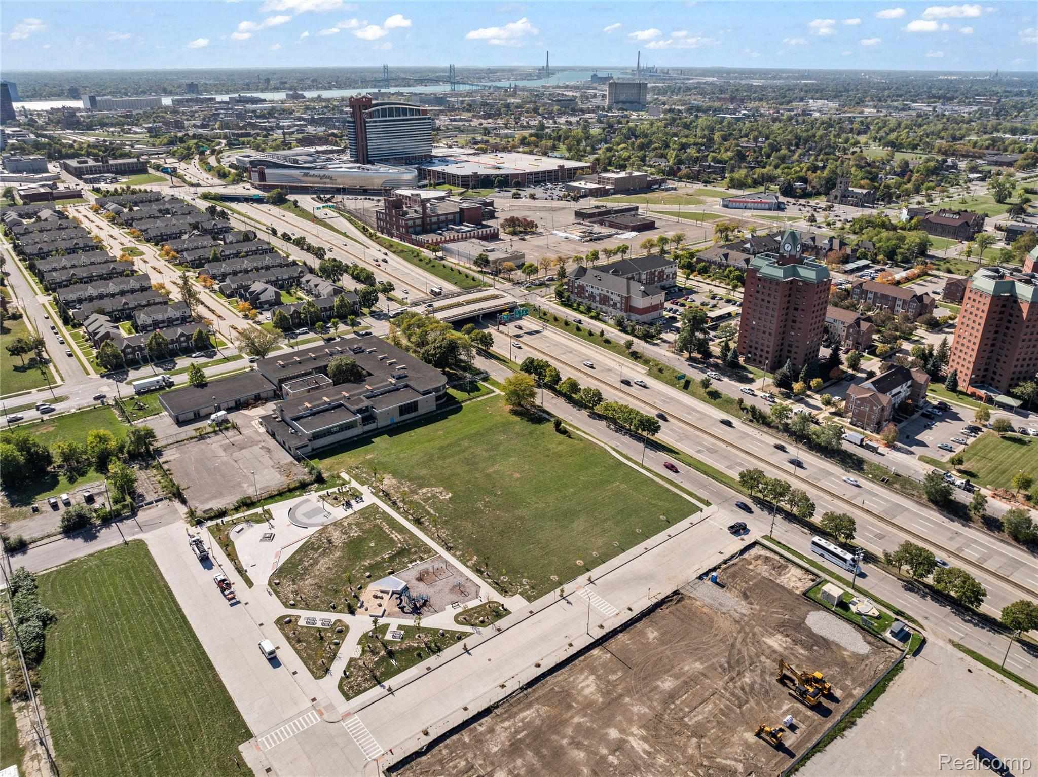 Detroit, Michigan, 48201, United States, 5 Bedrooms Bedrooms, ,6 BathroomsBathrooms,Residential,Active,1963411