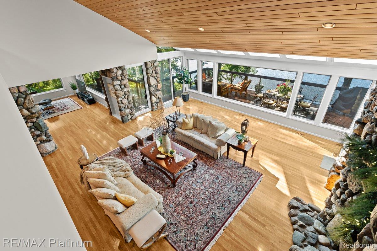 Howell, Michigan, 48843, United States, 4 Bedrooms Bedrooms, ,6 BathroomsBathrooms,Residential,Active,1973360