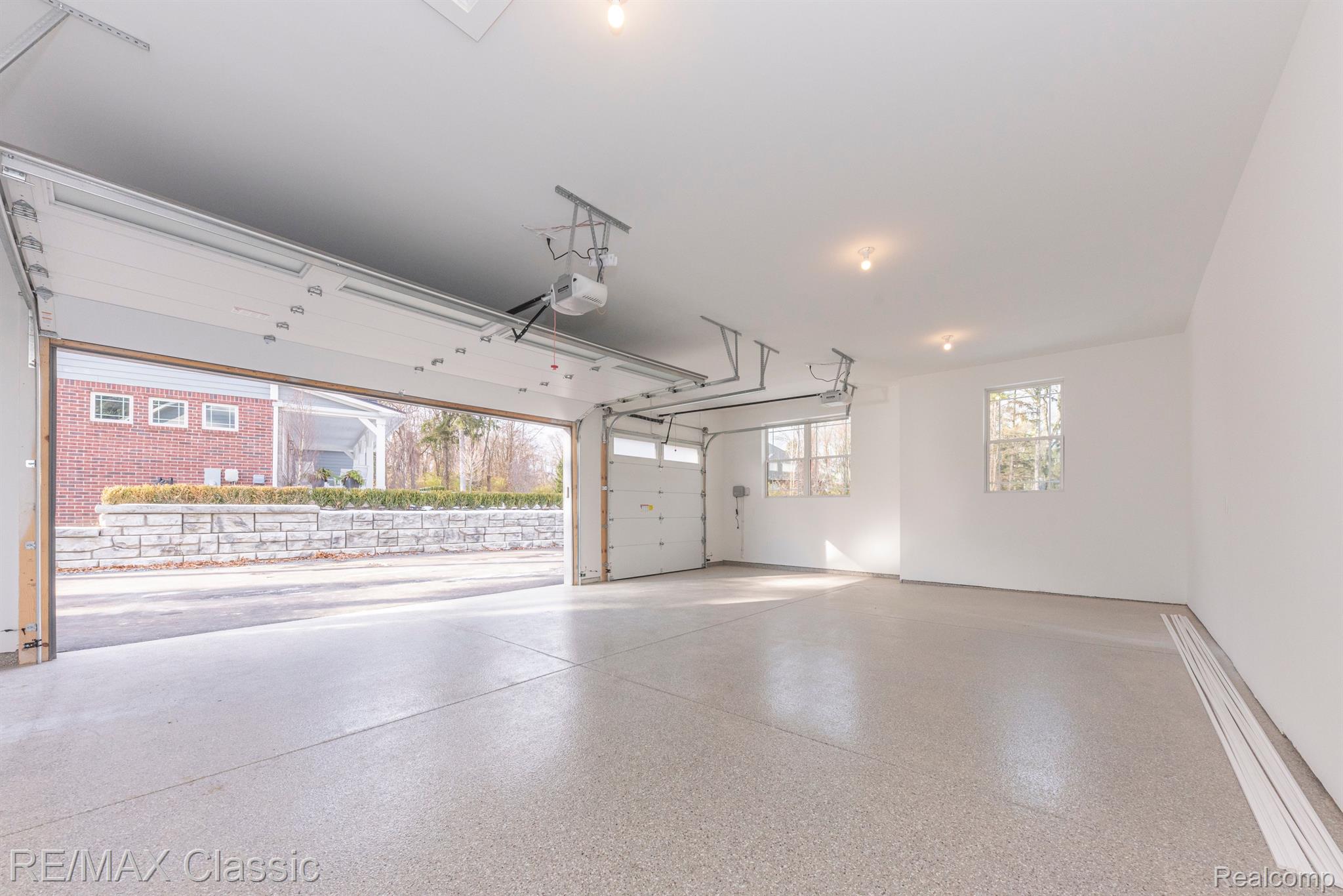 Dexter, Michigan, 48130, United States, 5 Bedrooms Bedrooms, ,6 BathroomsBathrooms,Residential,Active,1820362