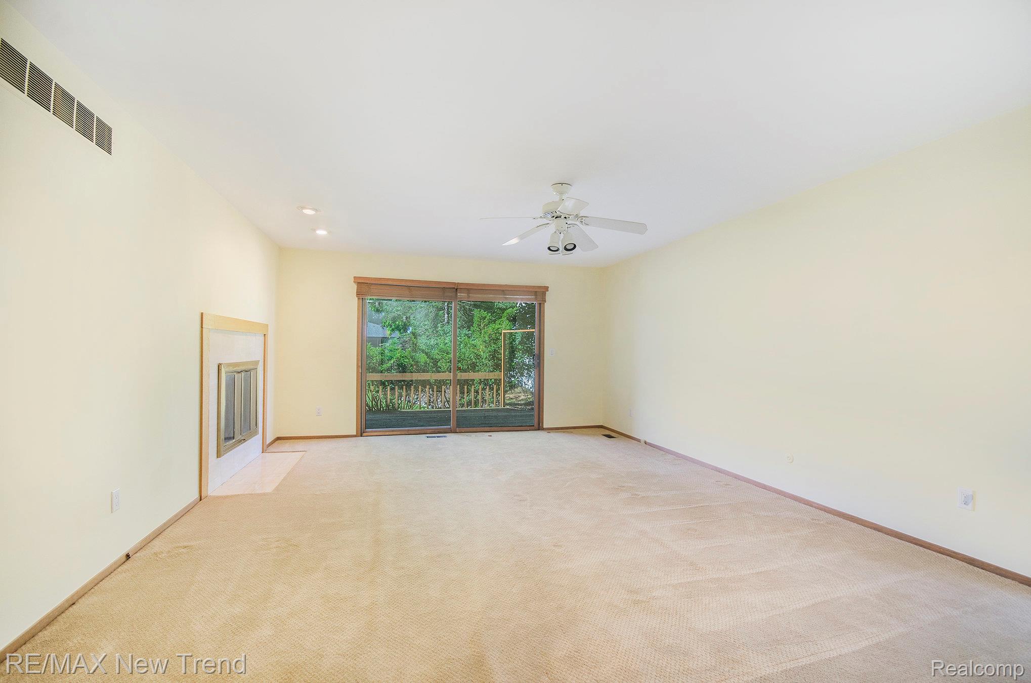 Westbloomfield, Michigan, 48324, United States, 5 Bedrooms Bedrooms, ,5 BathroomsBathrooms,Residential,Active,1922336