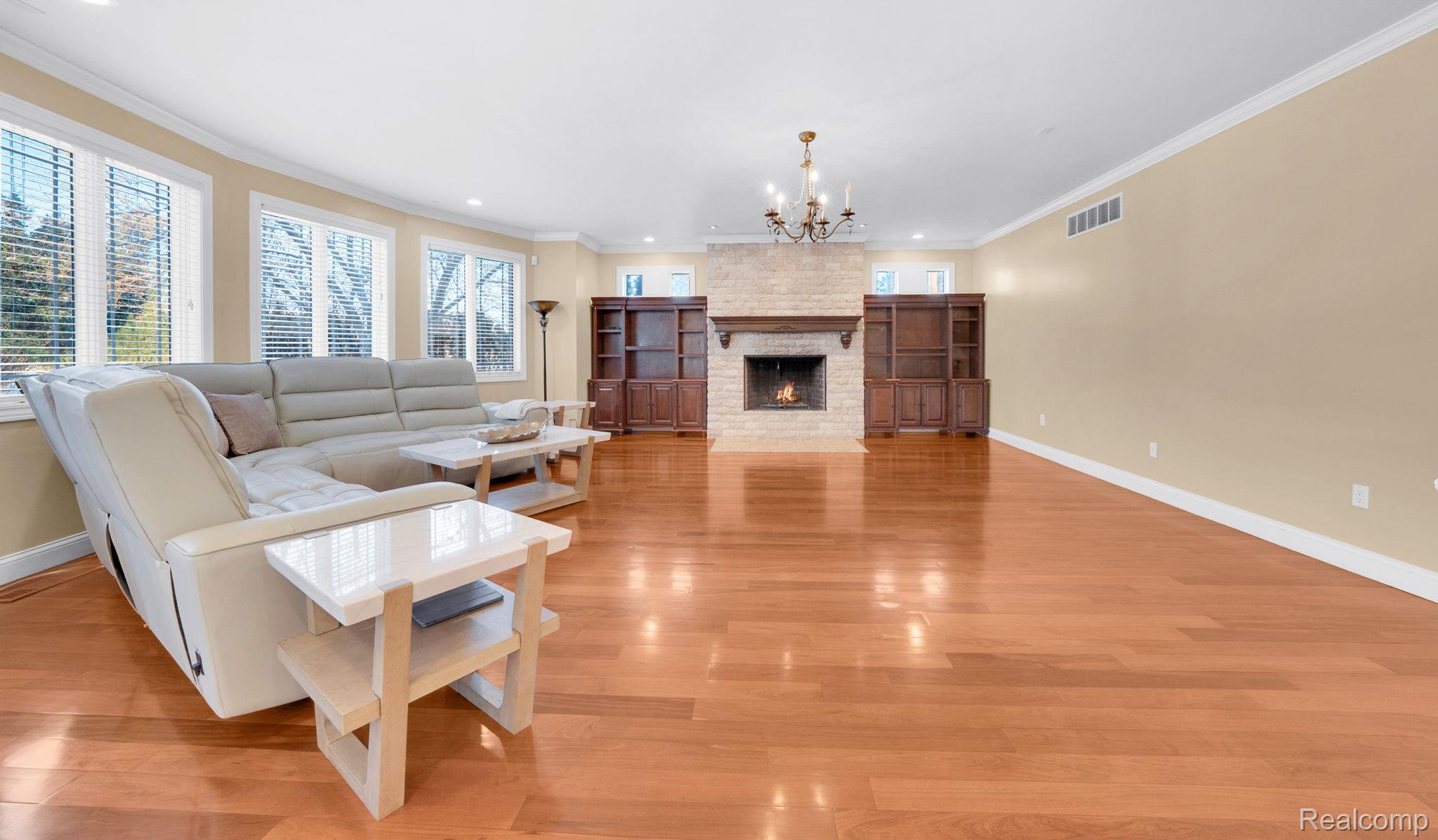 Bloomfieldhills, Michigan, 48301, United States, 7 Bedrooms Bedrooms, ,8 BathroomsBathrooms,Residential,Active,2014613