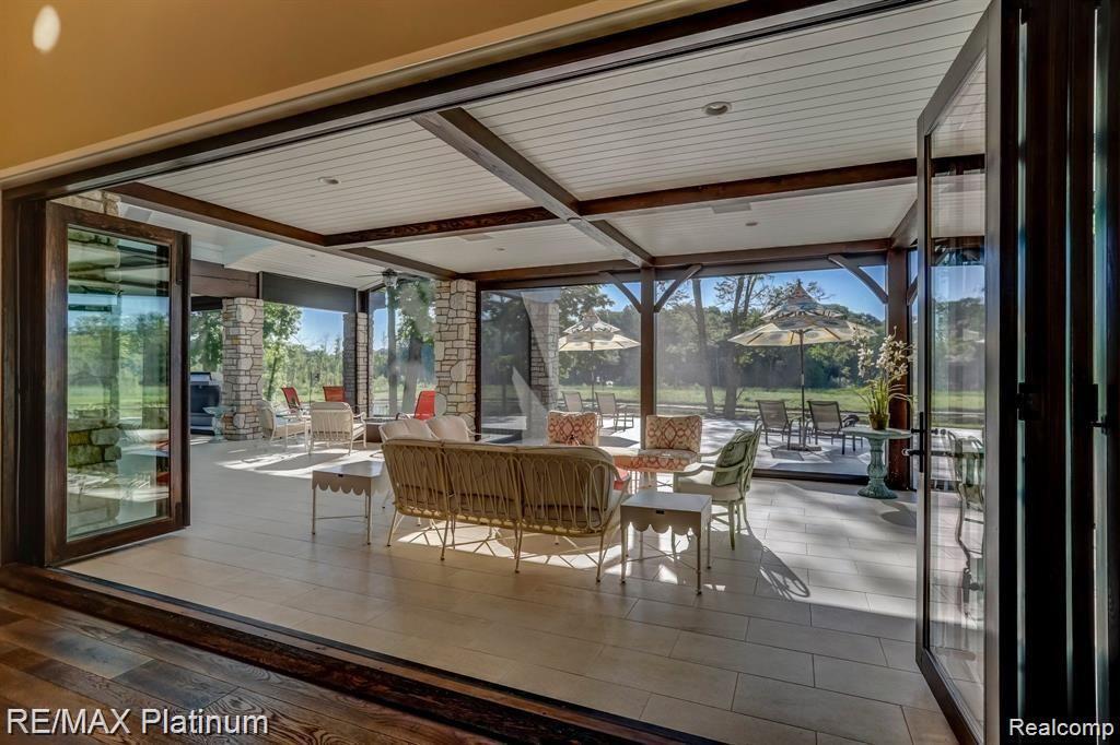 Howell, Michigan, 48843, United States, 5 Bedrooms Bedrooms, ,6 BathroomsBathrooms,Residential,Active,1714075