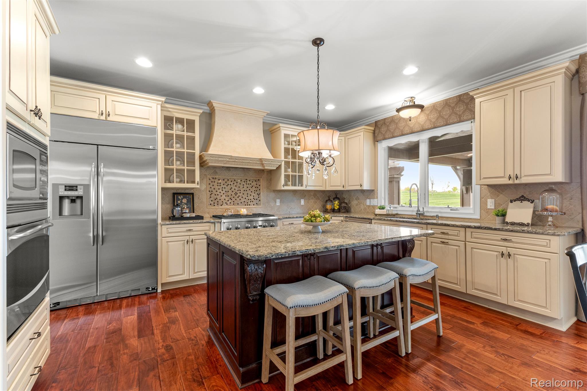 Northville, Michigan, 48167, United States, 4 Bedrooms Bedrooms, ,4 BathroomsBathrooms,Residential,Active,2052116