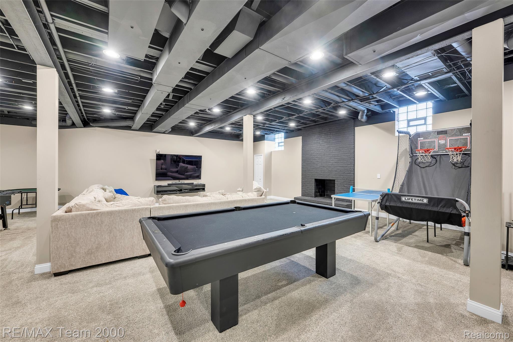 Dearborn, Michigan, 48124, United States, 4 Bedrooms Bedrooms, ,4 BathroomsBathrooms,Residential,Active,1985553