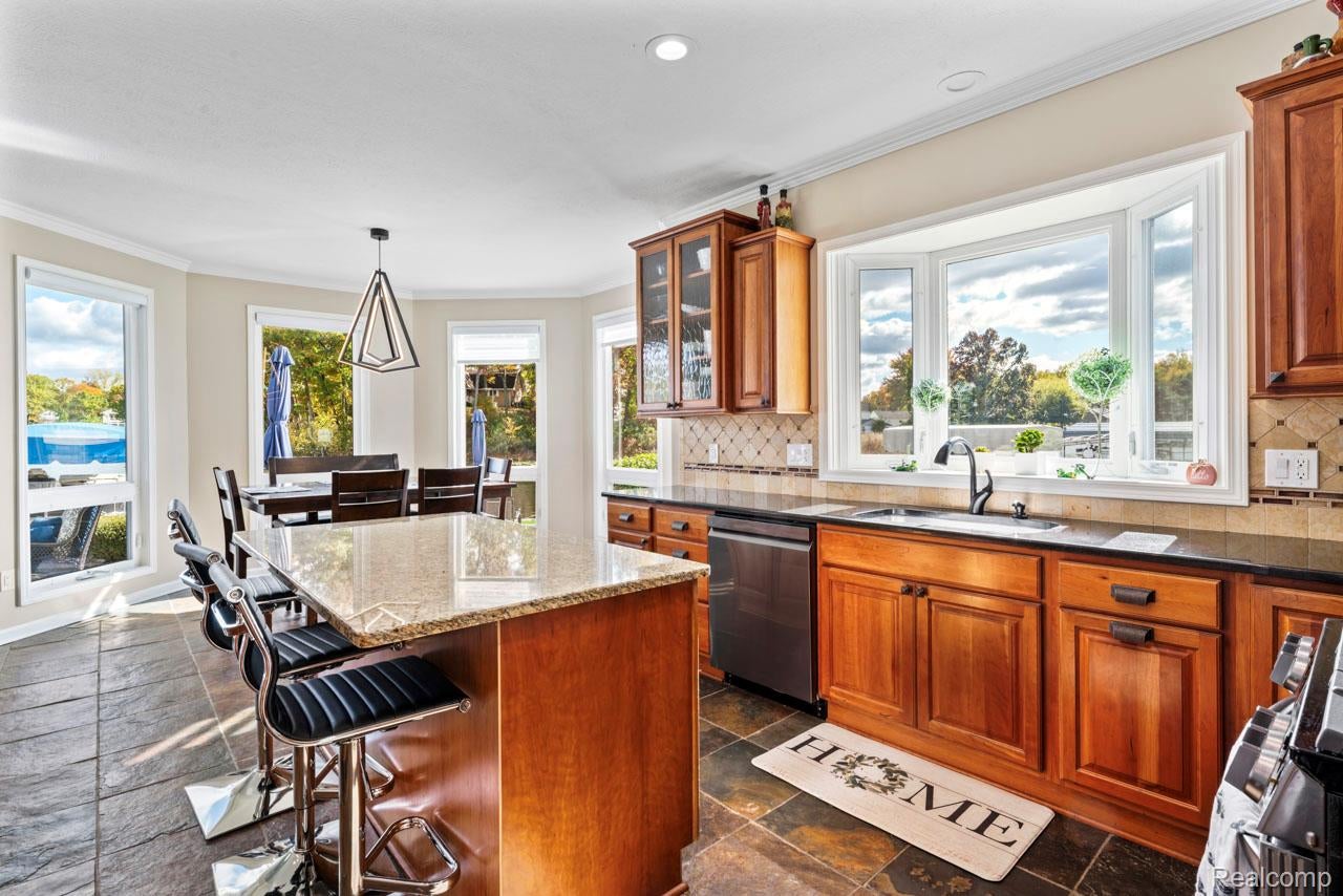 Linden, Michigan, 48451, United States, 5 Bedrooms Bedrooms, ,6 BathroomsBathrooms,Residential,Active,1959969