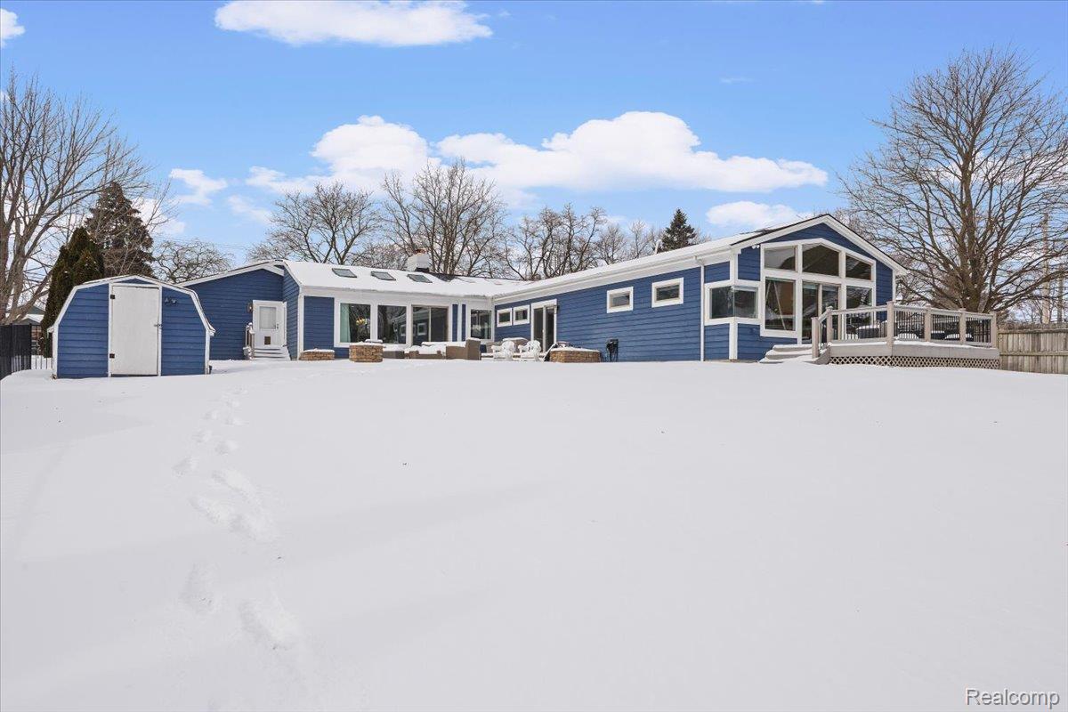 Clarkston, Michigan, 48346, United States, 4 Bedrooms Bedrooms, ,3 BathroomsBathrooms,Residential,Active,2012215