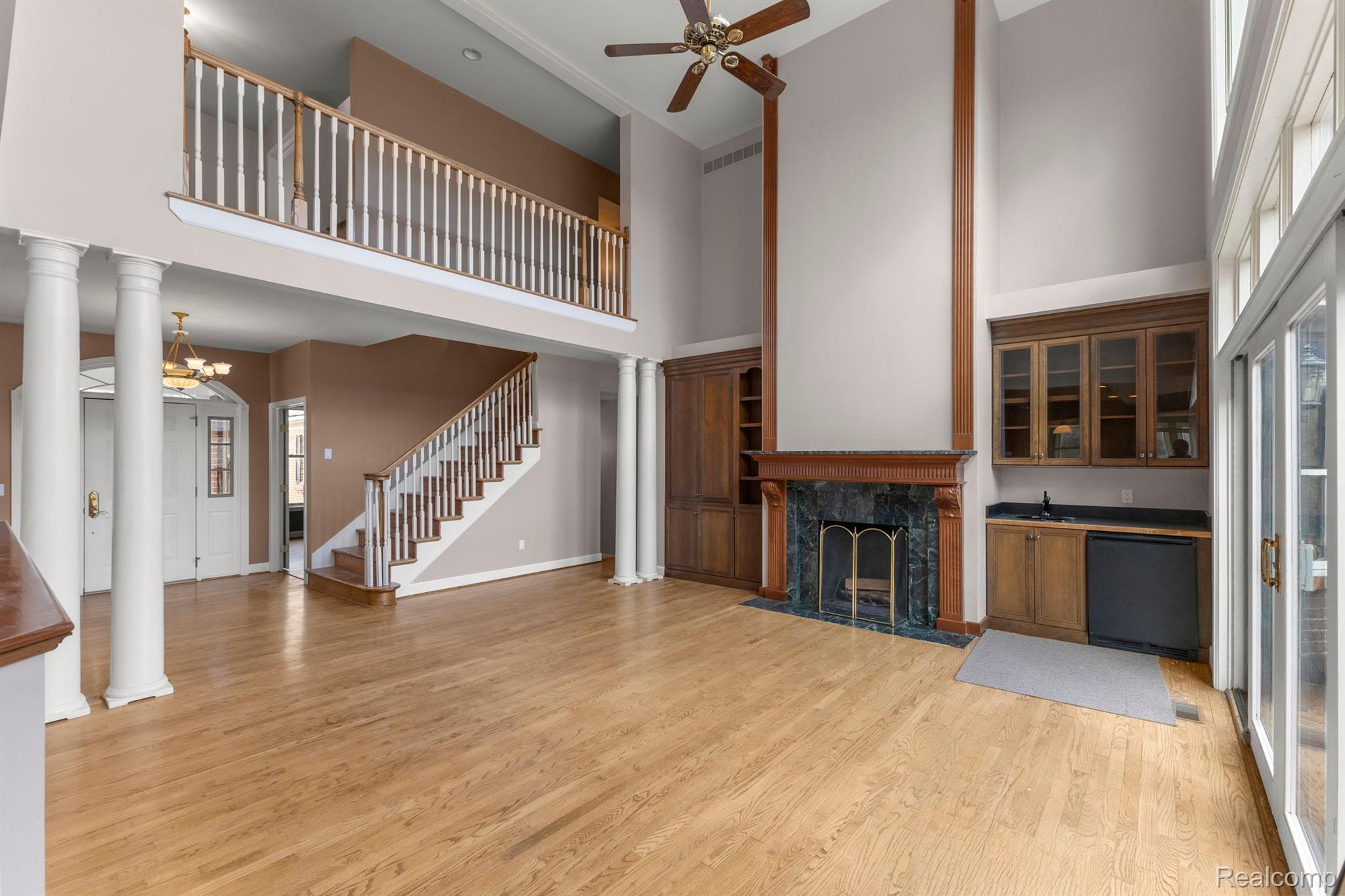 Annarbor, Michigan, 48105, United States, 5 Bedrooms Bedrooms, ,5 BathroomsBathrooms,Residential,Active,1899239