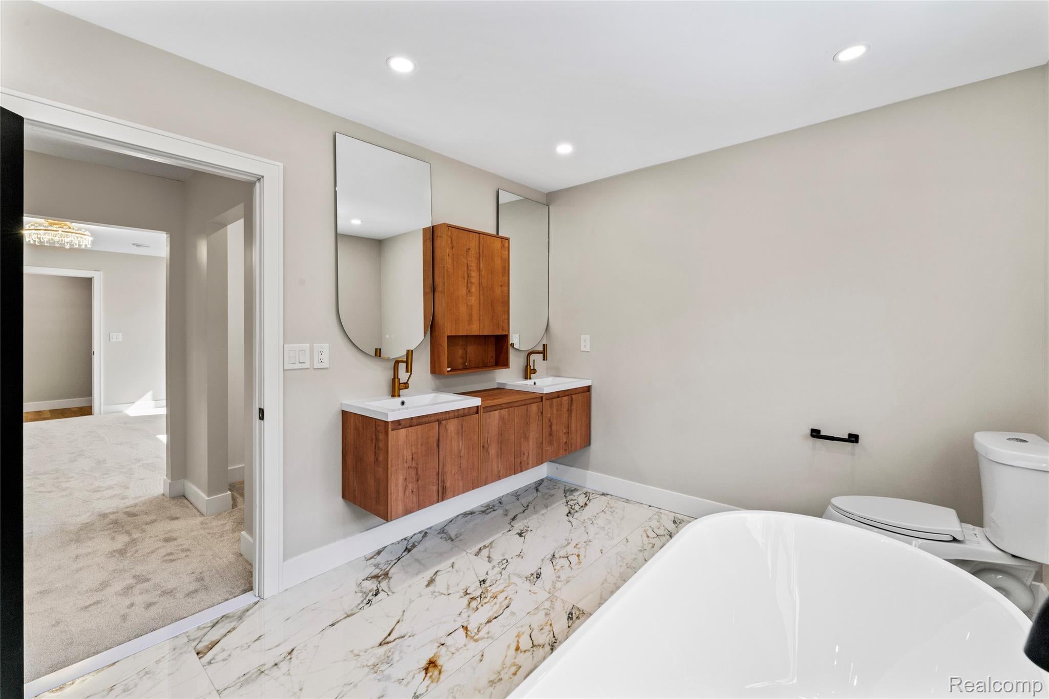 Detroit, Michigan, 48201, United States, 5 Bedrooms Bedrooms, ,6 BathroomsBathrooms,Residential,Active,1963411