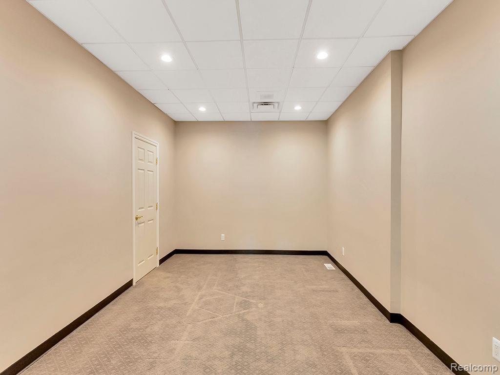 Northville, Michigan, 48167, United States, 6 Bedrooms Bedrooms, ,6 BathroomsBathrooms,Residential,Active,1850675