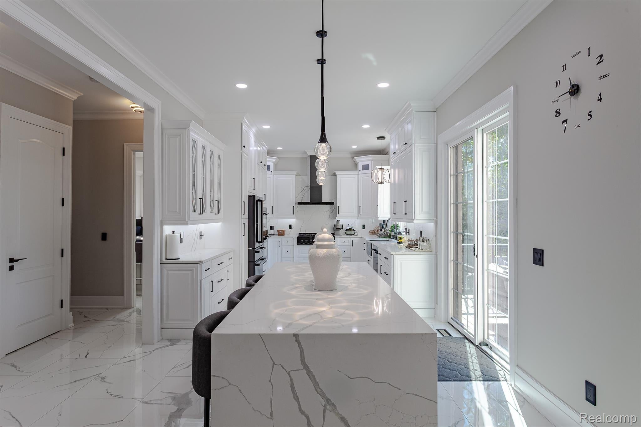 Rochesterhills, Michigan, 48307, United States, 4 Bedrooms Bedrooms, ,5 BathroomsBathrooms,Residential,Active,1962188