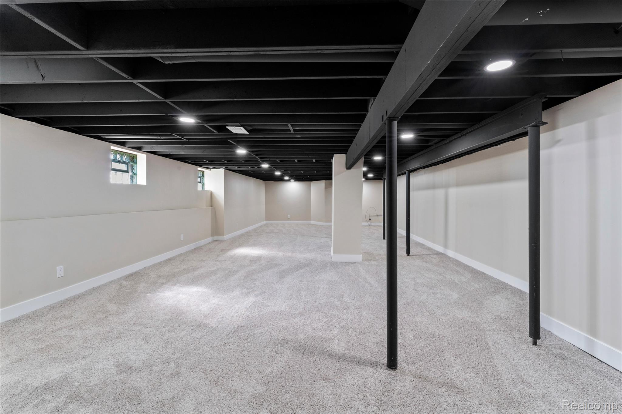 Detroit, Michigan, 48201, United States, 5 Bedrooms Bedrooms, ,6 BathroomsBathrooms,Residential,Active,1963411