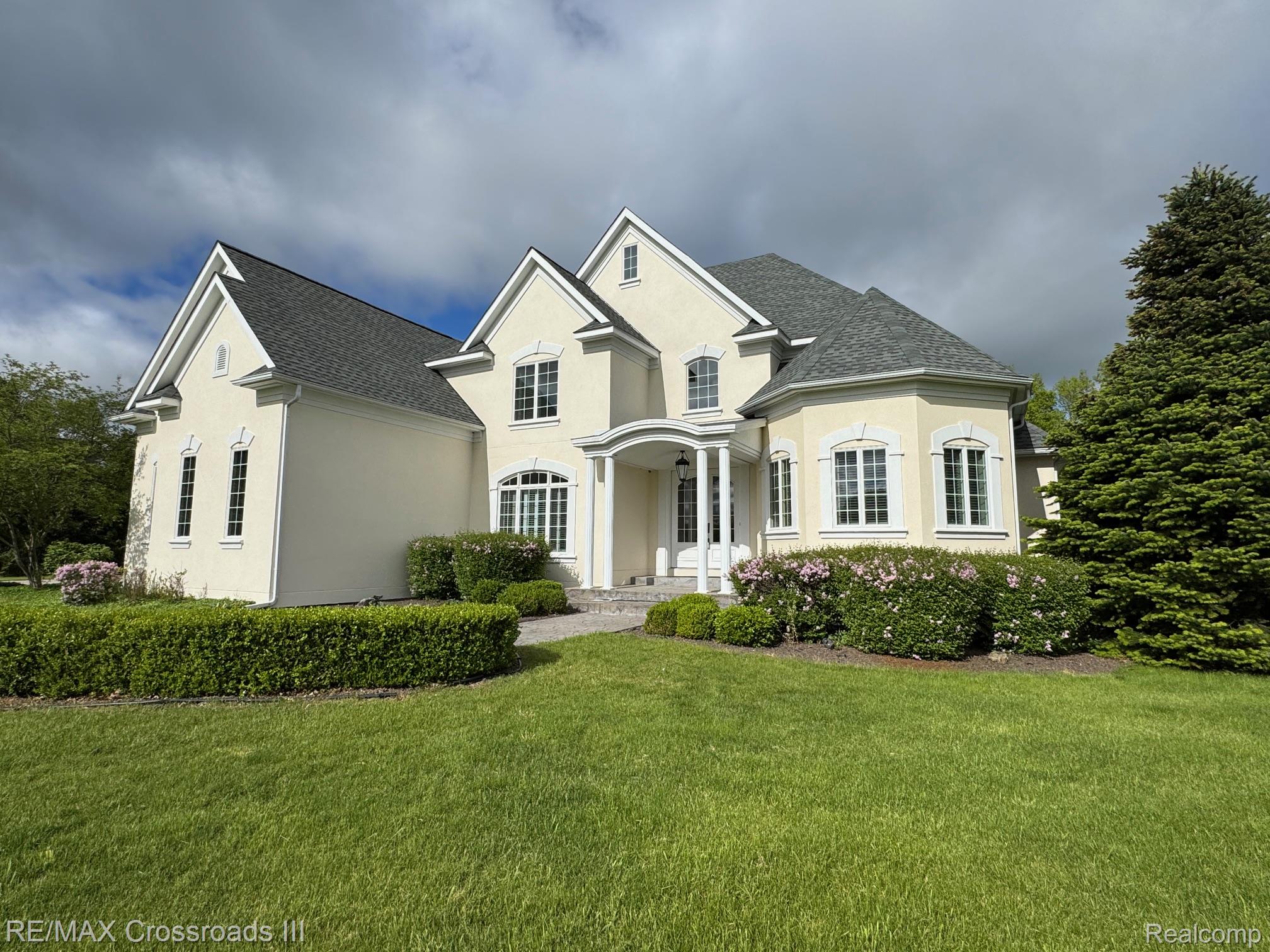 Ypsilanti, Michigan, 48198, United States, 4 Bedrooms Bedrooms, ,4 BathroomsBathrooms,Residential,Active,1900178
