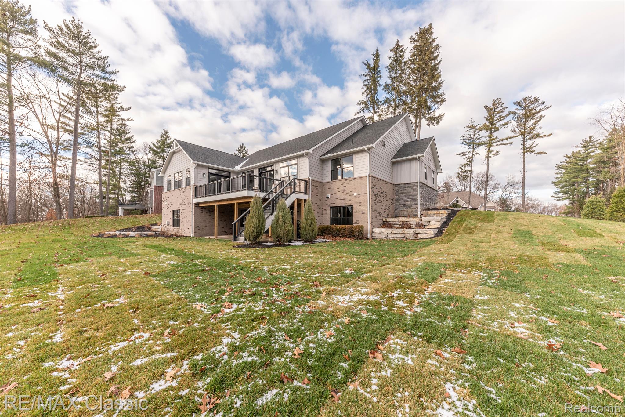 Dexter, Michigan, 48130, United States, 5 Bedrooms Bedrooms, ,6 BathroomsBathrooms,Residential,Active,1820362