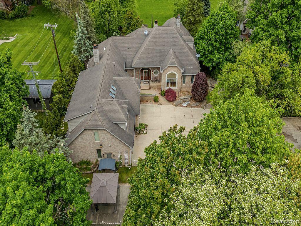 Northville, Michigan, 48167, United States, 6 Bedrooms Bedrooms, ,6 BathroomsBathrooms,Residential,Active,1850675