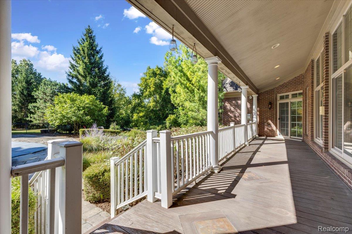 Rochester, Michigan, 48306, United States, 5 Bedrooms Bedrooms, ,6 BathroomsBathrooms,Residential,Active,2017103