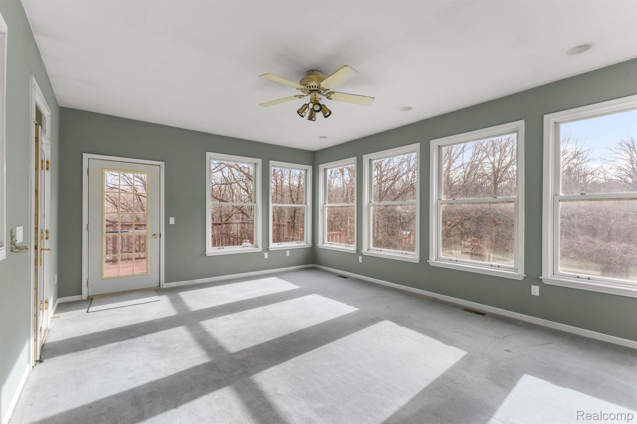 Annarbor, Michigan, 48105, United States, 5 Bedrooms Bedrooms, ,5 BathroomsBathrooms,Residential,Active,1899239