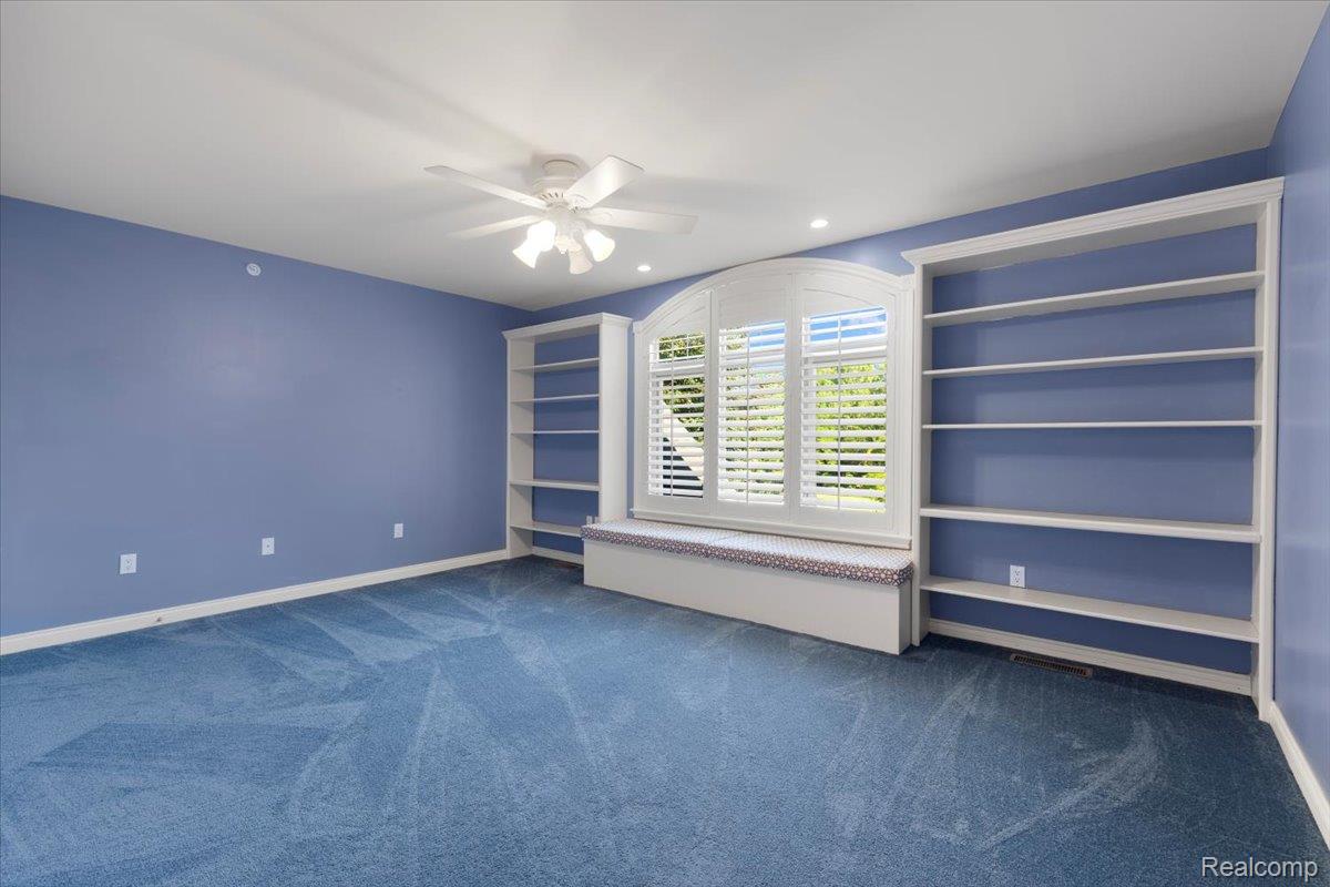 Rochester, Michigan, 48306, United States, 5 Bedrooms Bedrooms, ,6 BathroomsBathrooms,Residential,Active,2017103