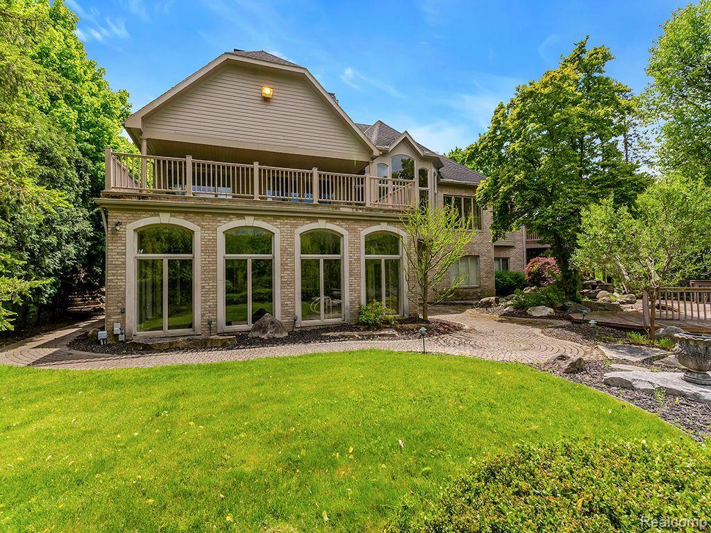 Northville, Michigan, 48167, United States, 6 Bedrooms Bedrooms, ,6 BathroomsBathrooms,Residential,Active,1850675