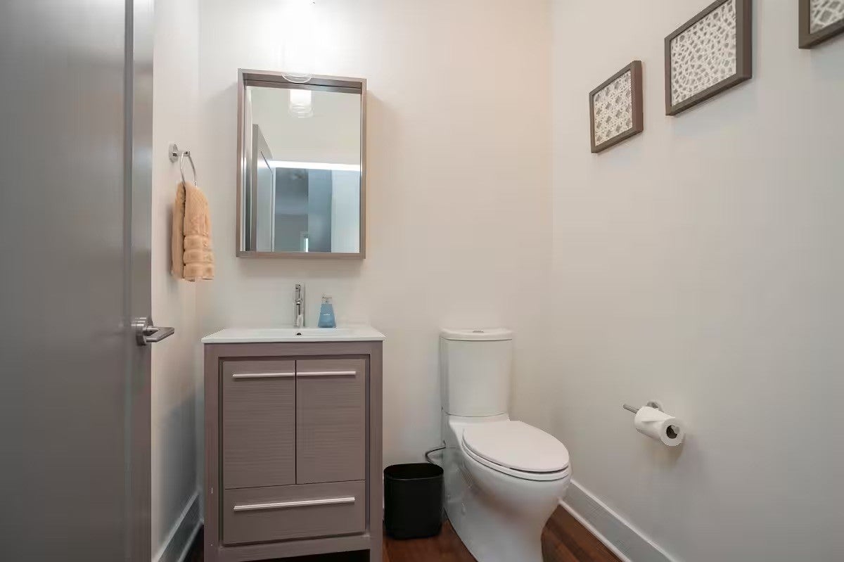 Nashville, Tennessee, 37208, United States, 7 Bedrooms Bedrooms, ,7 BathroomsBathrooms,Residential,Active,1997582