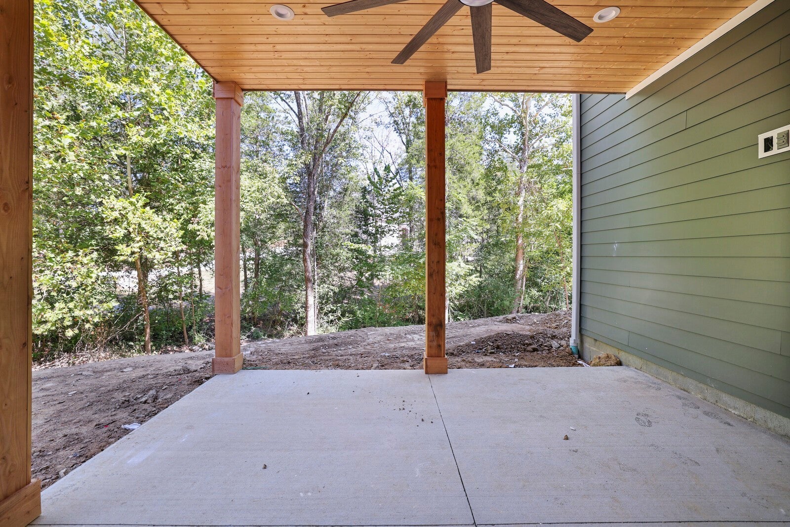 Lebanon, Tennessee, 37087, United States, 5 Bedrooms Bedrooms, ,6 BathroomsBathrooms,Residential,Active,2001060