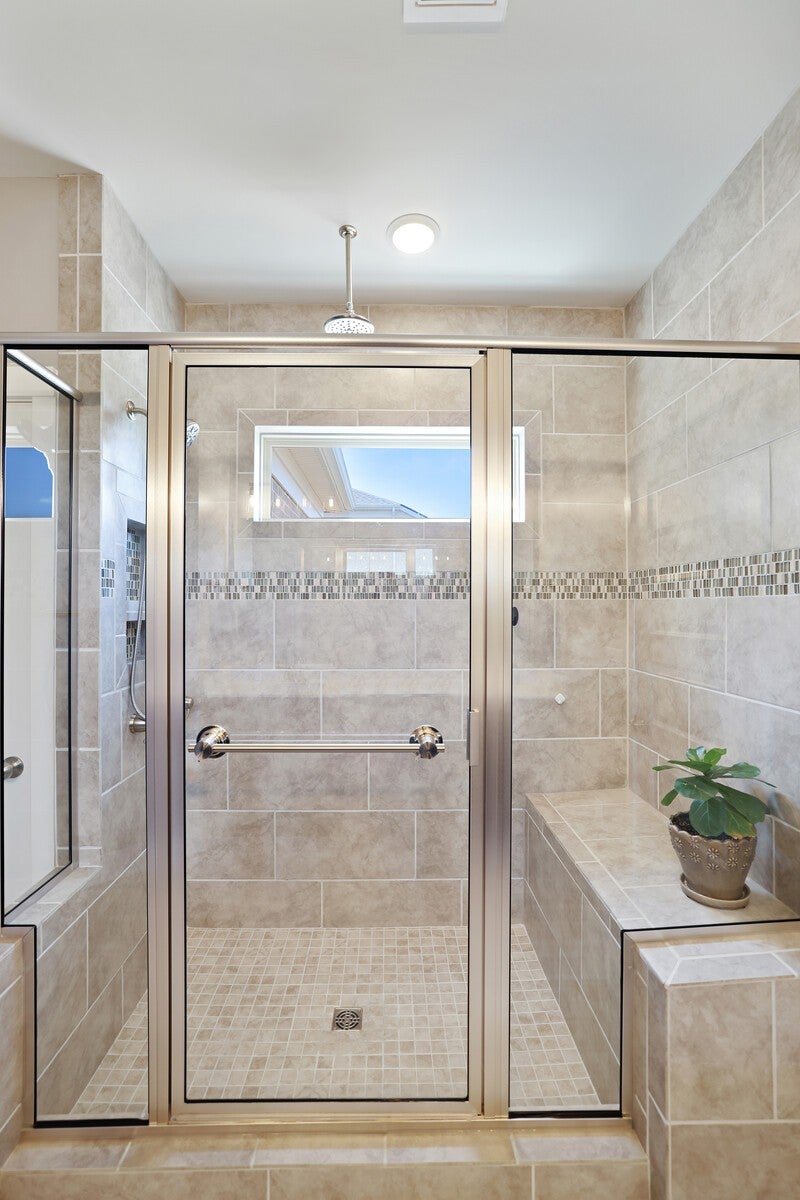 Spring Hill, Tennessee, 37174, United States, 5 Bedrooms Bedrooms, ,5 BathroomsBathrooms,Residential,Active,1790153