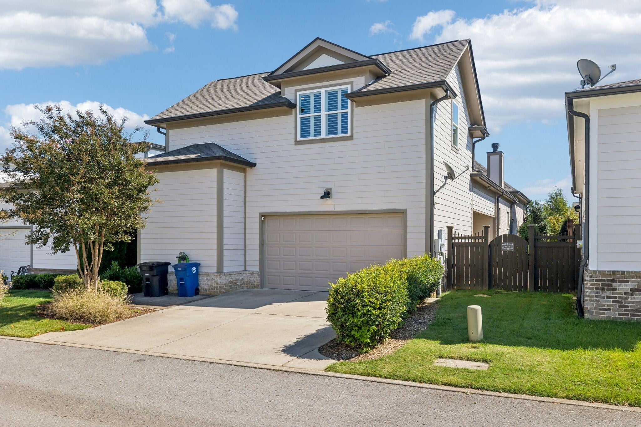 Franklin, Tennessee, 37064, United States, 3 Bedrooms Bedrooms, ,3 BathroomsBathrooms,Residential,Active,2010897